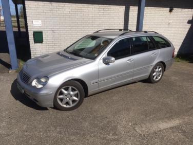 Mercedes C240